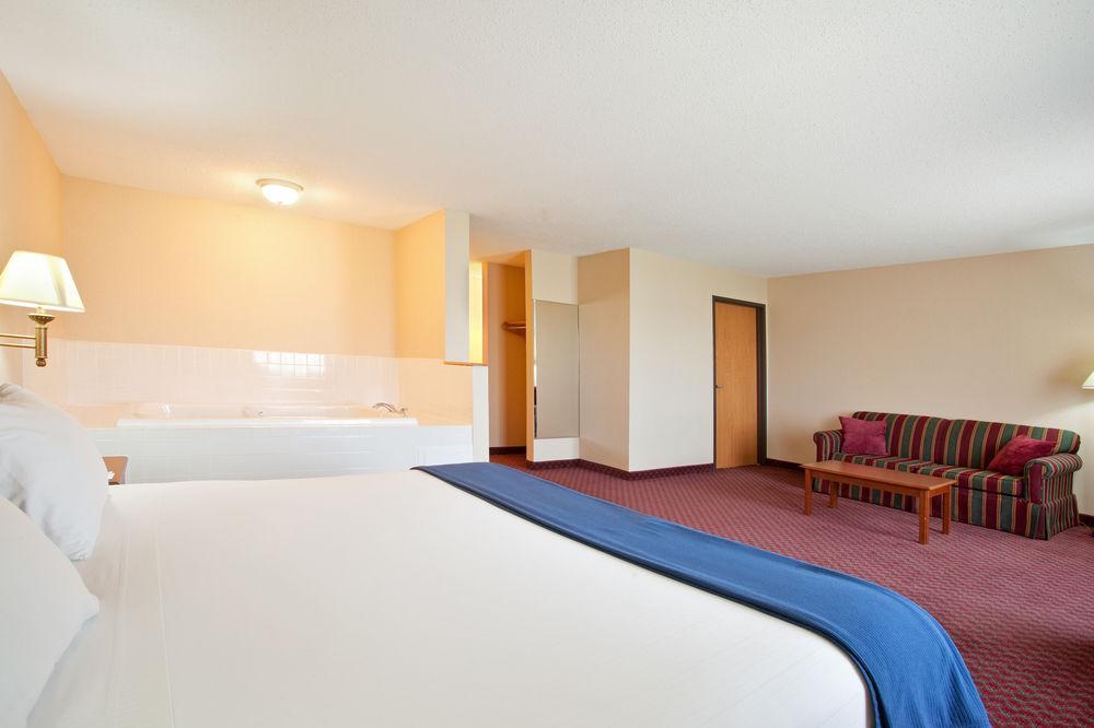 Comfort Inn & Suites Near Route 66 Лінкольн Екстер'єр фото
