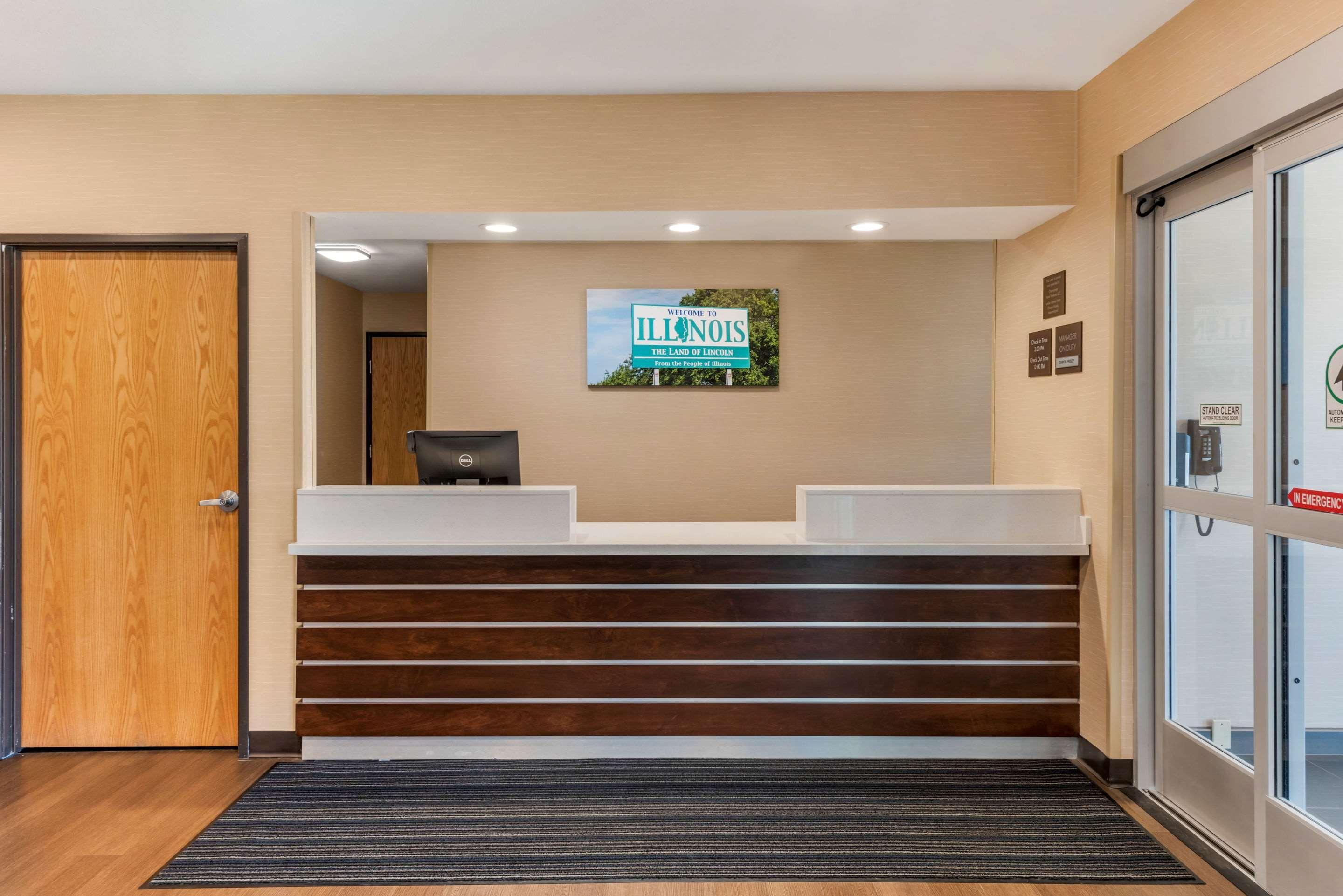 Comfort Inn & Suites Near Route 66 Лінкольн Екстер'єр фото
