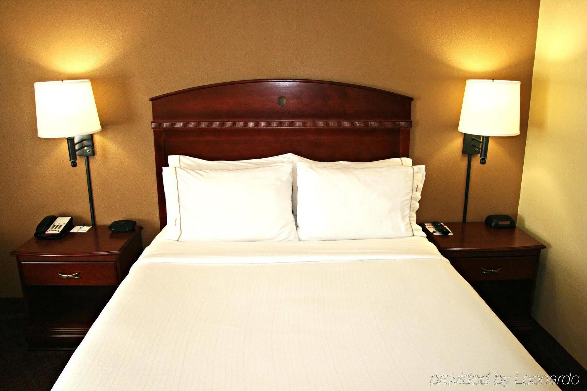 Comfort Inn & Suites Near Route 66 Лінкольн Екстер'єр фото